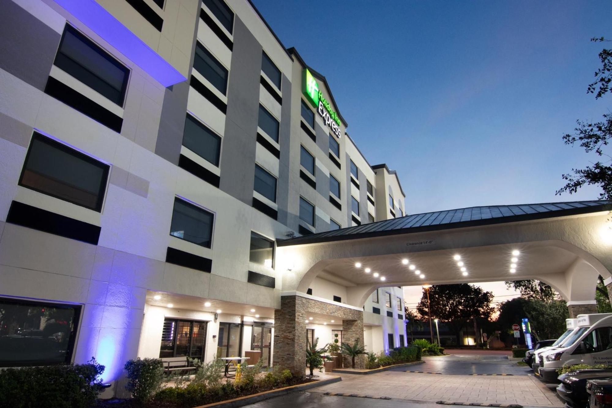 Holiday Inn Express And Suites Fort Lauderdale Airport West By Ihg Davie Zewnętrze zdjęcie