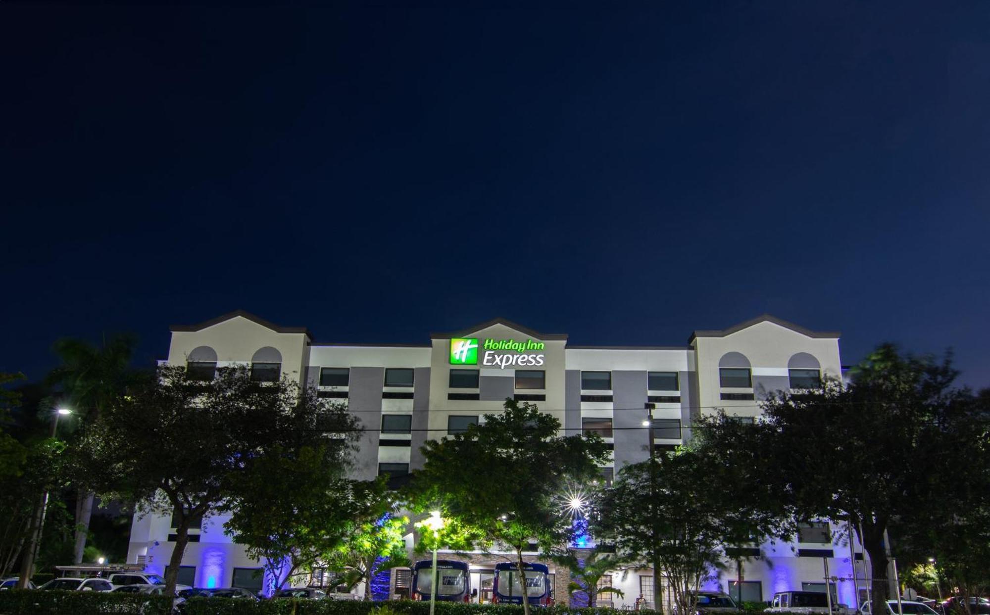 Holiday Inn Express And Suites Fort Lauderdale Airport West By Ihg Davie Zewnętrze zdjęcie