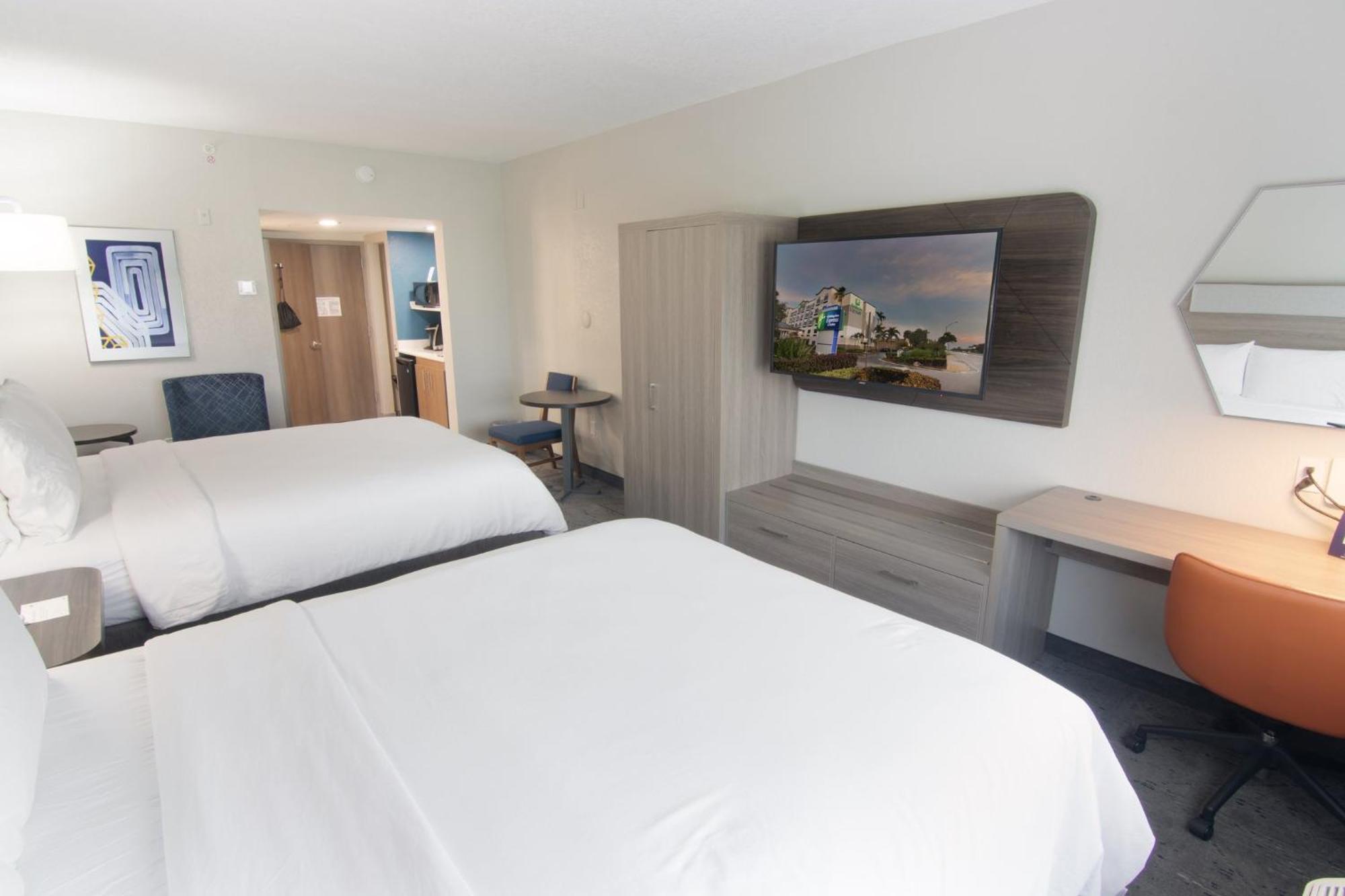 Holiday Inn Express And Suites Fort Lauderdale Airport West By Ihg Davie Zewnętrze zdjęcie