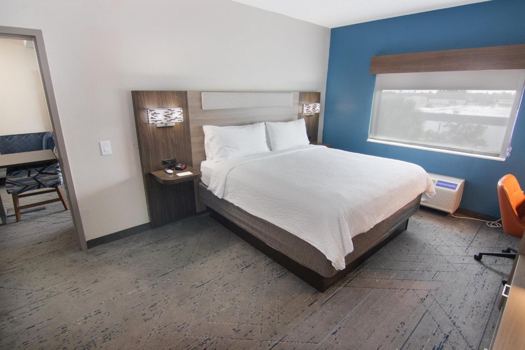 Holiday Inn Express And Suites Fort Lauderdale Airport West By Ihg Davie Zewnętrze zdjęcie