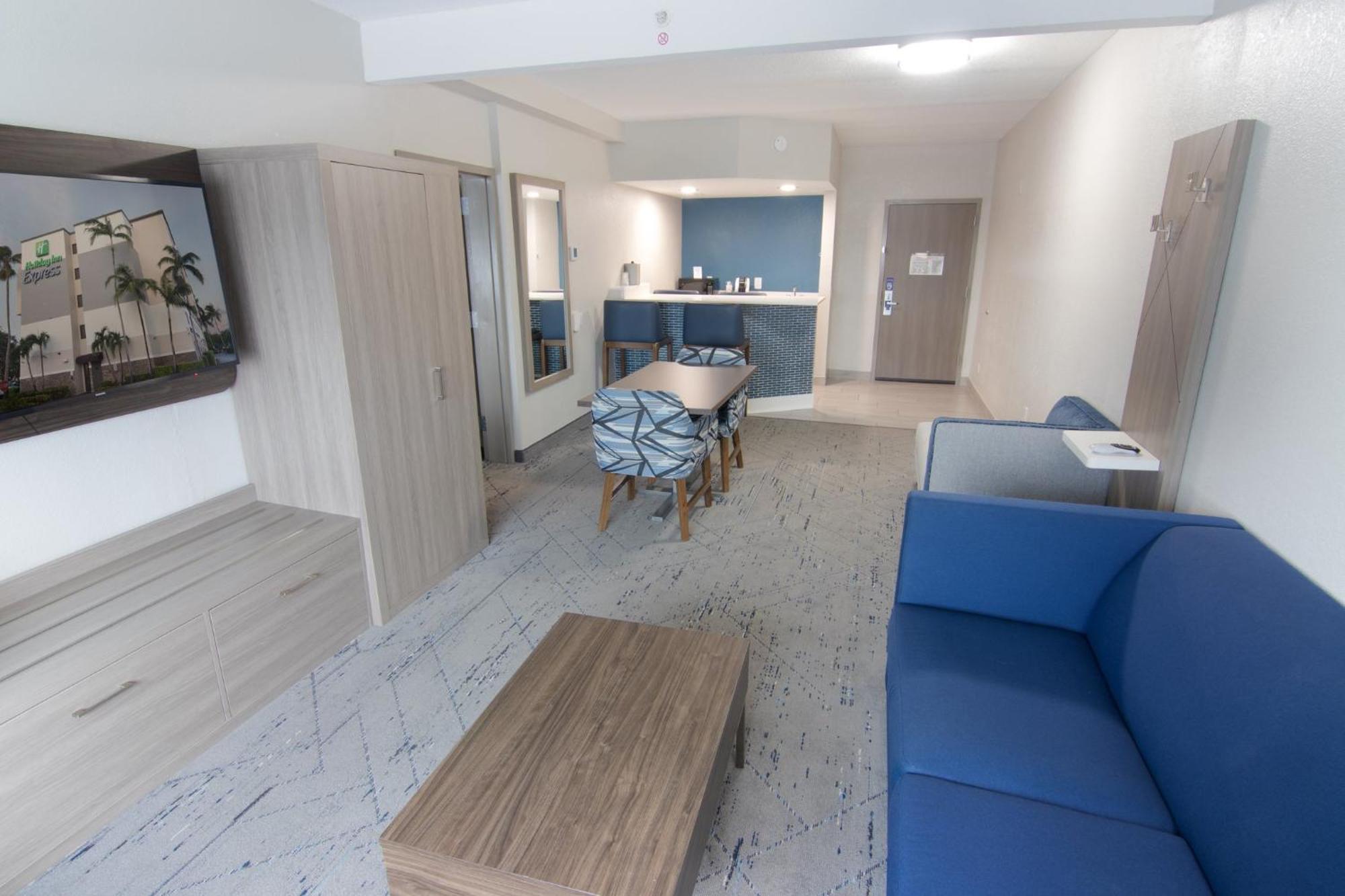 Holiday Inn Express And Suites Fort Lauderdale Airport West By Ihg Davie Zewnętrze zdjęcie