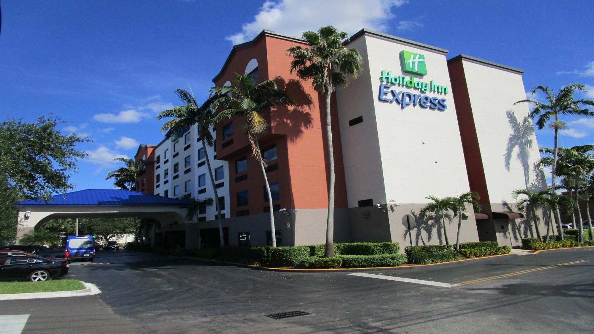 Holiday Inn Express And Suites Fort Lauderdale Airport West By Ihg Davie Zewnętrze zdjęcie